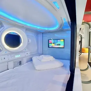 Kapslový hotel Atypicap Capsule, Puerto de la Cruz (Tenerife)